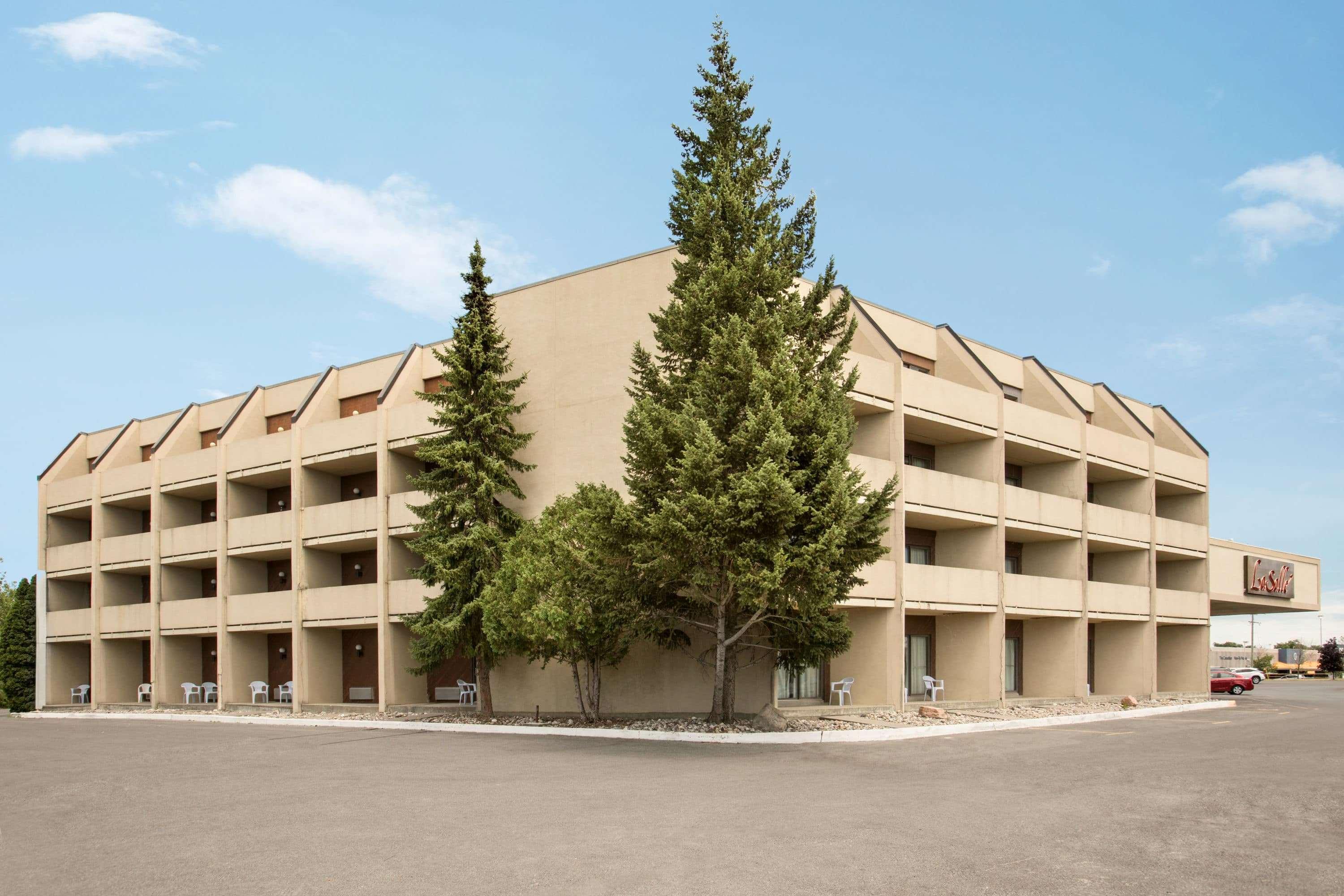 Travelodge Hotel By Wyndham Kingston Lasalle Esterno foto