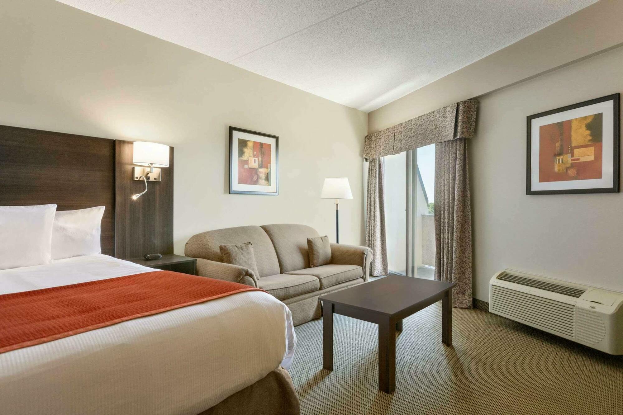 Travelodge Hotel By Wyndham Kingston Lasalle Esterno foto